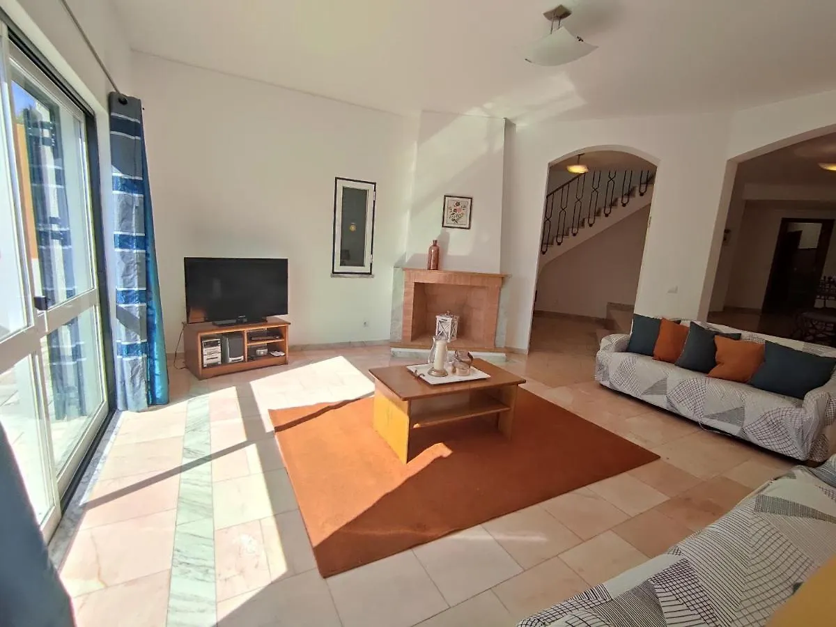 Vila Magna Near The Strip With Bbq, Ac, Balcony, Parking, 4 Tvs And Free Wifi 알부페이라