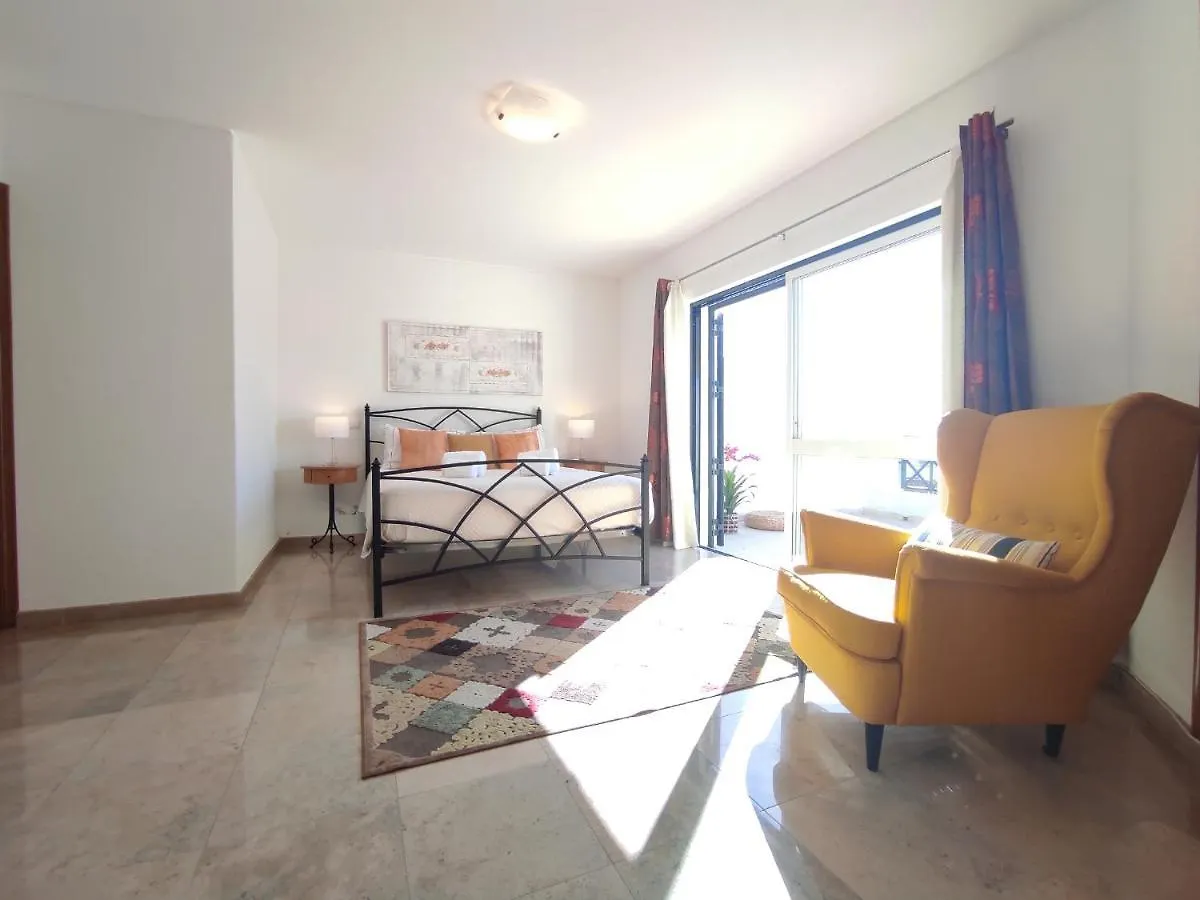 빌라 Vila Magna Near The Strip With Bbq, Ac, Balcony, Parking, 4 Tvs And Free Wifi 알부페이라