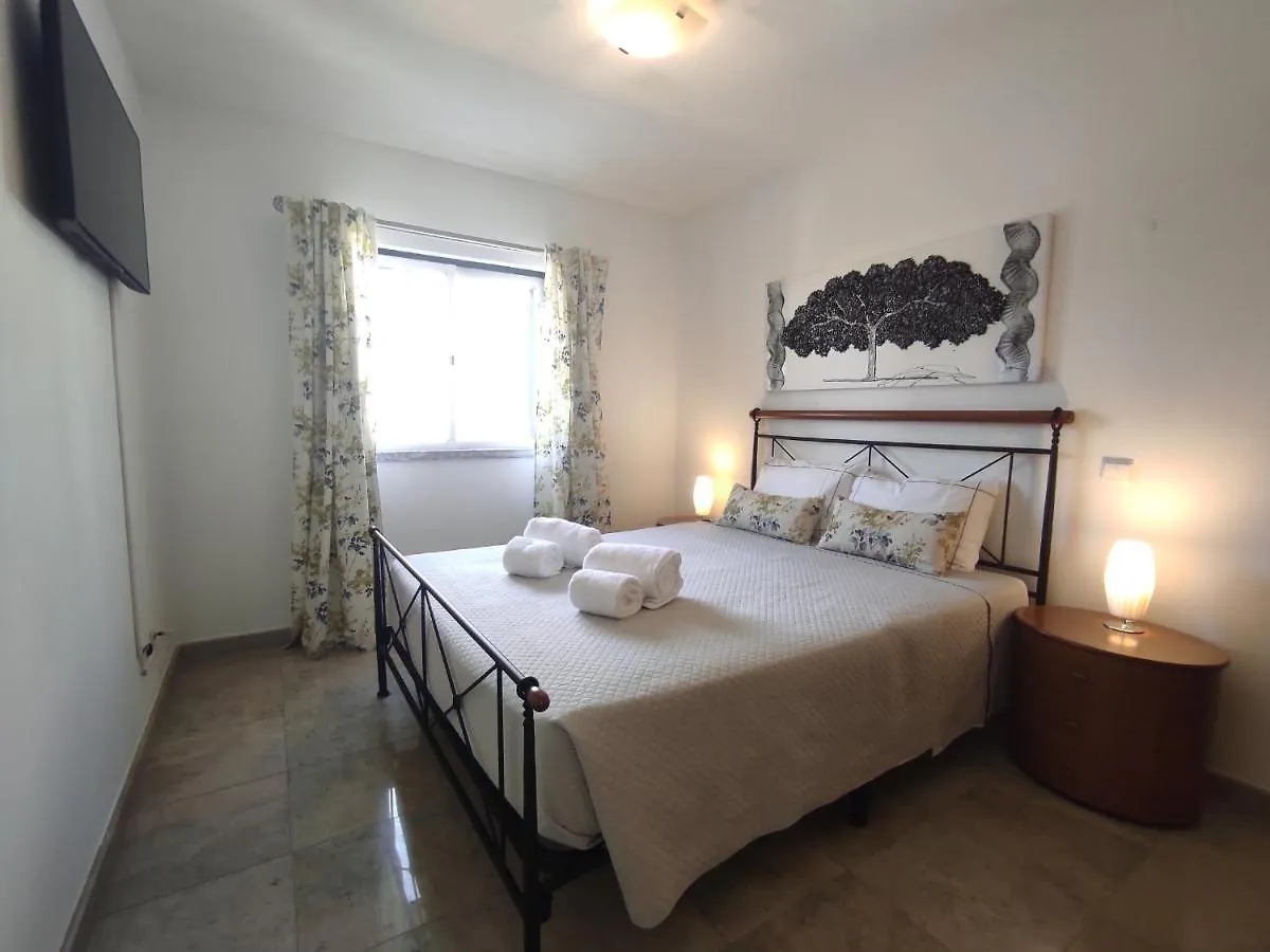Vila Magna Near The Strip With Bbq, Ac, Balcony, Parking, 4 Tvs And Free Wifi 알부페이라