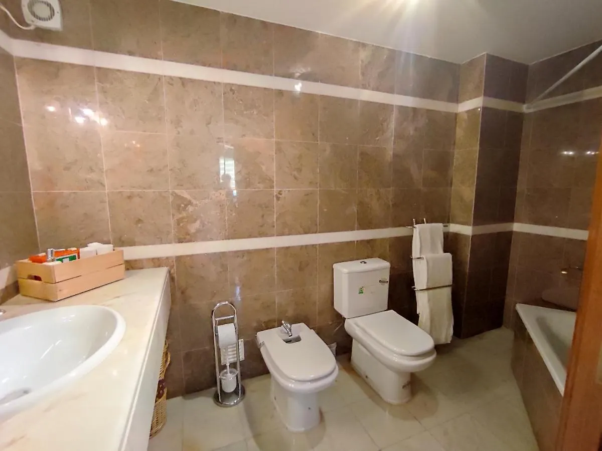 Vila Magna Near The Strip With Bbq, Ac, Balcony, Parking, 4 Tvs And Free Wifi 알부페이라 포르투갈
